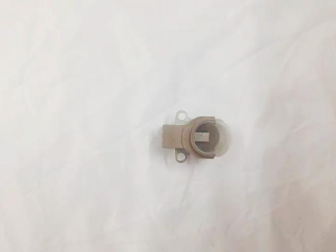 27370-0C020 Bộ phận giữ chổi than phát quang Lắp ráp chống mài mòn Chống gỉ 2